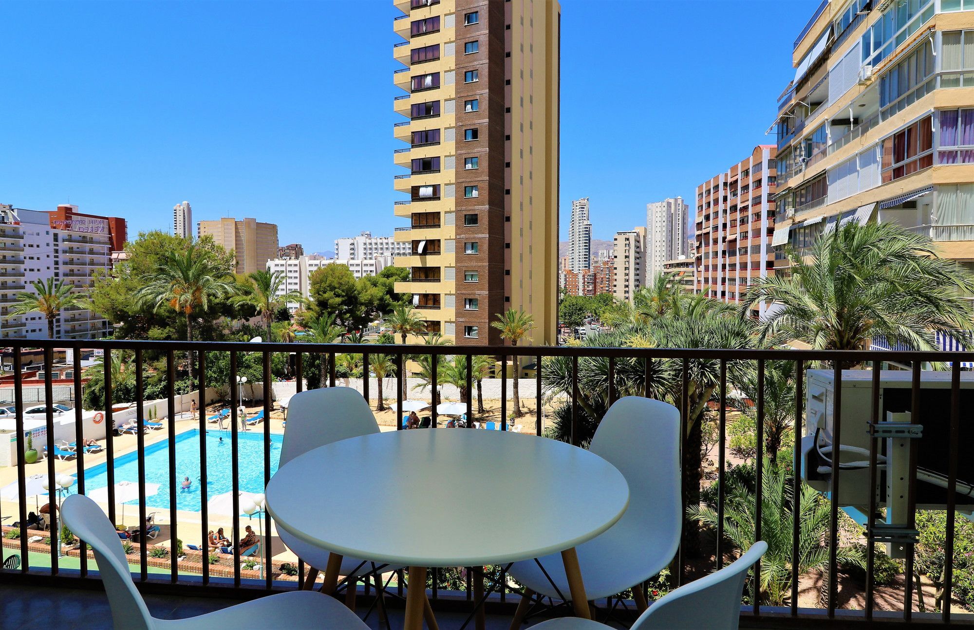 Bermudas 313 Benidorm Bagian luar foto
