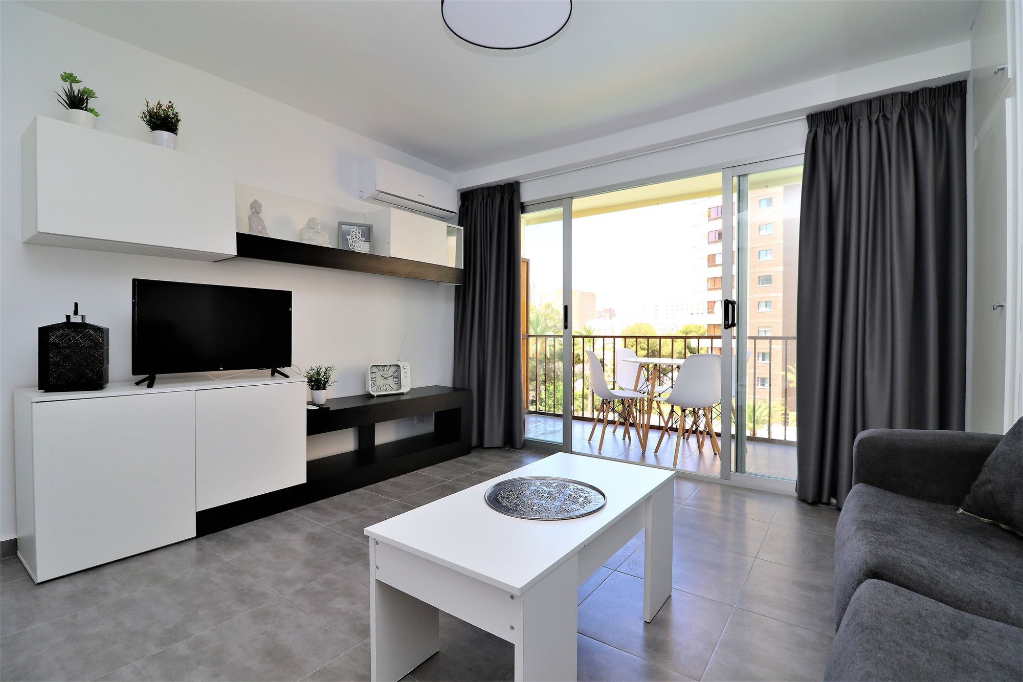 Bermudas 313 Benidorm Bagian luar foto
